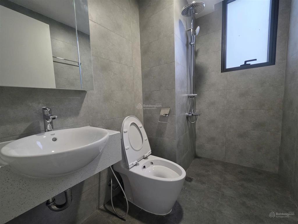 Căn 3pn.2wc  tầng cao view thoáng  nội thất full bếp rèm máy lạnh  đúng giá gặp chính chủ