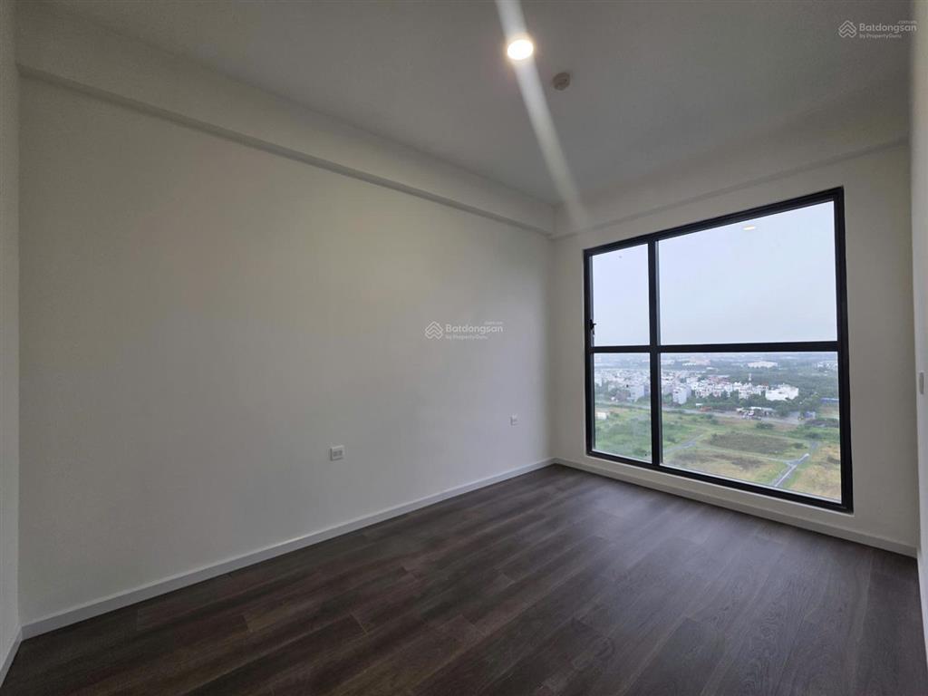 Bán căn 3pn  view sông trực diện  tầng cao thoáng mát  11 tỷ bao hết chi phí