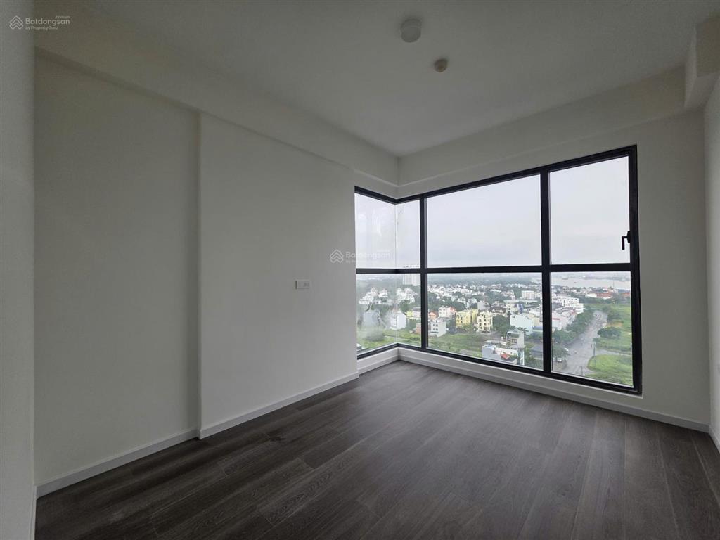 Bán căn 3pn  view sông trực diện  tầng cao thoáng mát  11 tỷ bao hết chi phí