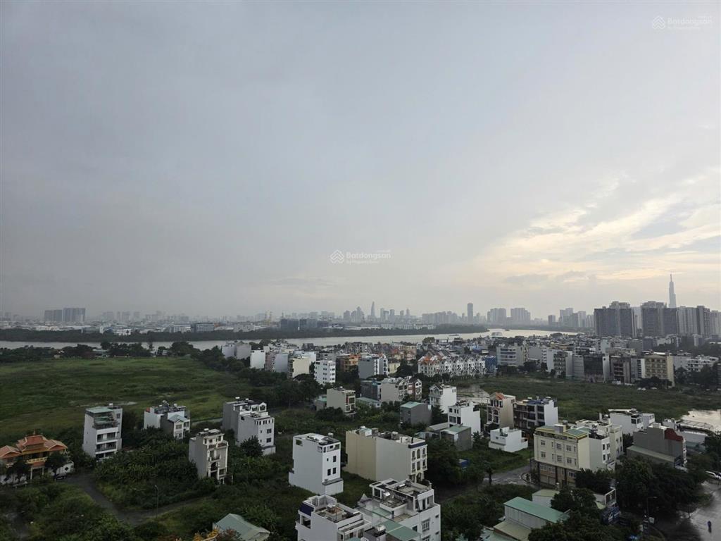 Bán căn 3pn  view sông trực diện  tầng cao thoáng mát  11 tỷ bao hết chi phí