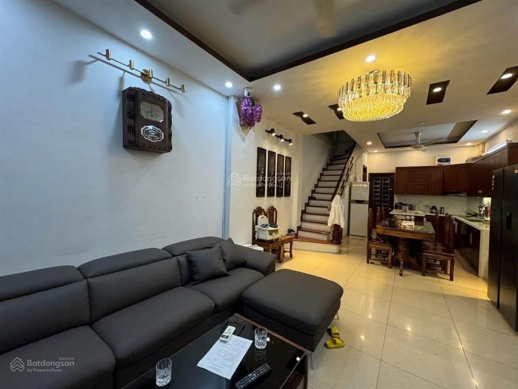 Hoàng văn thái 86m2 5 tầng mặt tiền hơn 5m giá chào giảm sâu