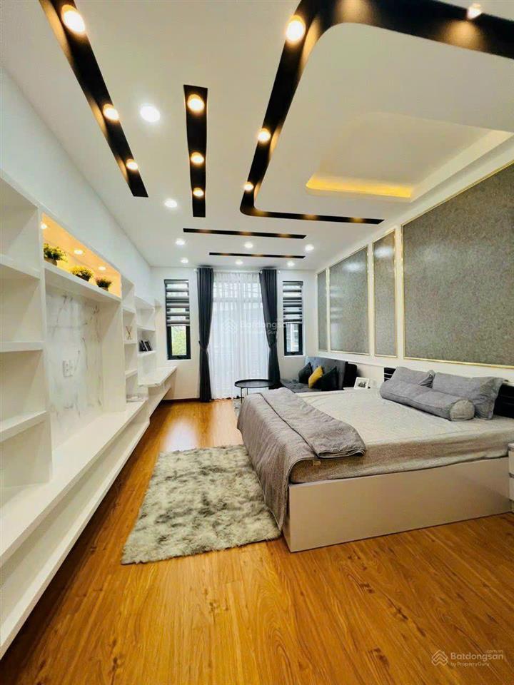 Nhà đẹp full nội thất cao cấp gần siêu thị eon bình tân 4 x 20m, có 3 lầu 5pn 5wc sân thượng