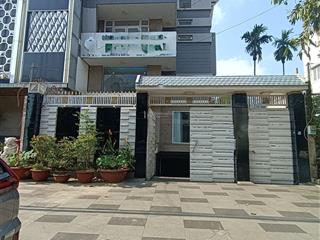 Biệt thự full nội thất gần siêu thị eon bình tân 10 x 20 có 5pn 5wc +có hầm để xe ô tô xe máy