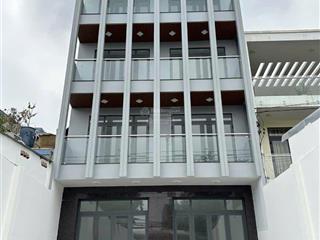 Cho thuê tòa nhà mặt tiền đường lớn có cầu thang máy 9 x 40 có 5 lầu trống suốt có sân đậu ô tô