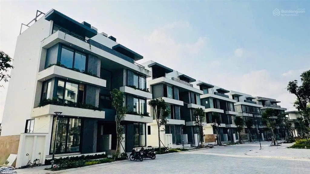 13 tỷ có ngay shophouse xây 5 tầng trục đường lớn