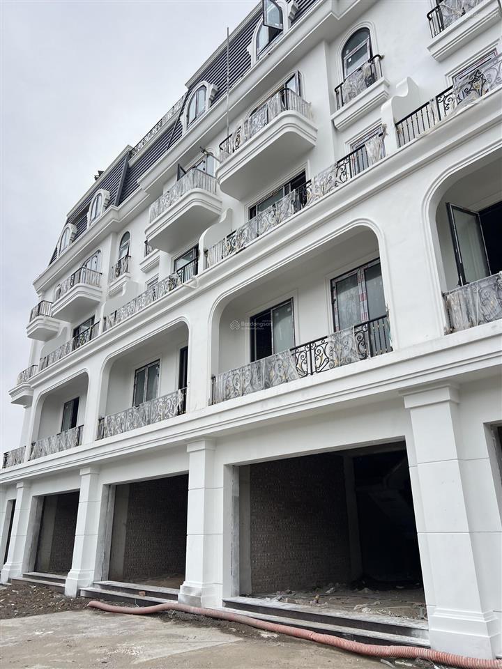 Shophouse 90m 5 tầng view hồ giá đầu tư chỉ 11,x tỷ