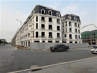 Vay vốn ngân hàng nhưng vẫn được giảm giá sâu chỉ có ở sky light, chỉ từ 13 tỷ cho căn shophouse.