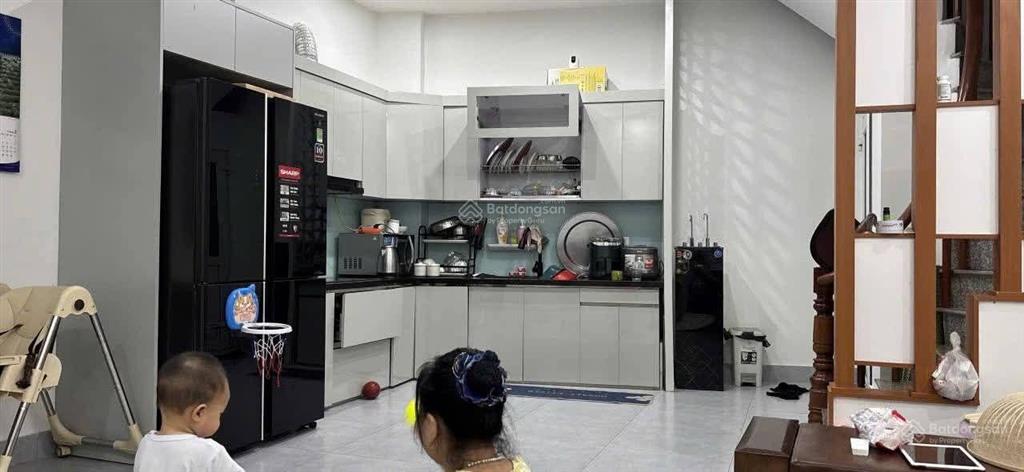 Hoàng quốc việt, 36 m2, giá chính chủ, ko dính quy hoạch, phường bưởi, quận tây hồ
