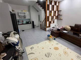 Hoàng quốc việt, 36 m2, giá chính chủ, ko dính quy hoạch, phường bưởi, quận tây hồ