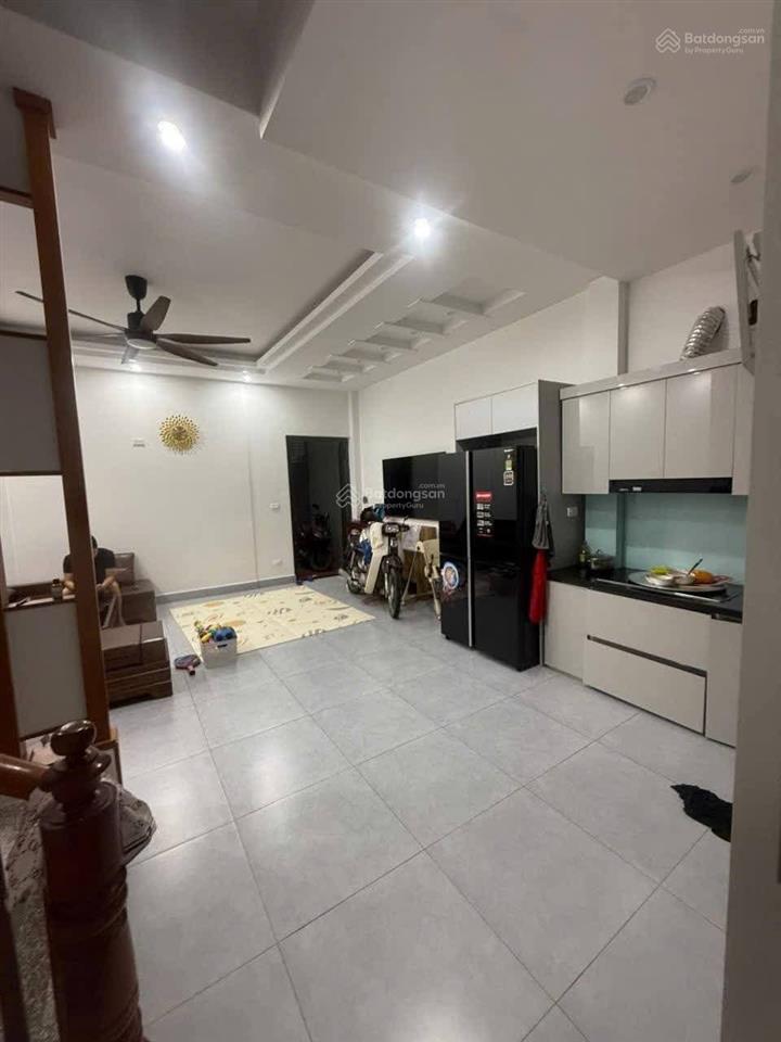 Hoàng quốc việt, 36 m2, giá chính chủ, ko dính quy hoạch, phường bưởi, quận tây hồ