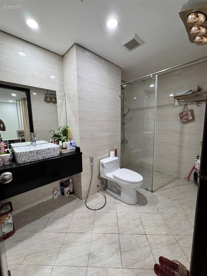 Nhỉnh 5 tỷ sở hữu ngay 2pn, 2wc, 70m2 cư c1 c2 xuân đỉnh, bao thuế phí siêu rẻ.