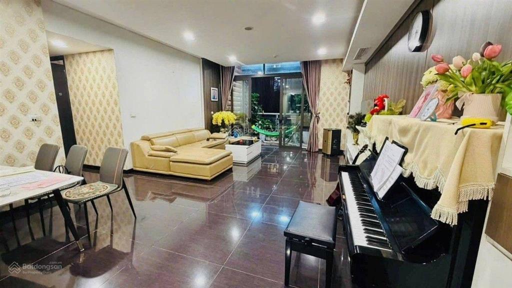 Hot! tốt 12.8 tỷ sở hữu ngay căn 177m2 4 ngủ dolphin plaza, trần bình