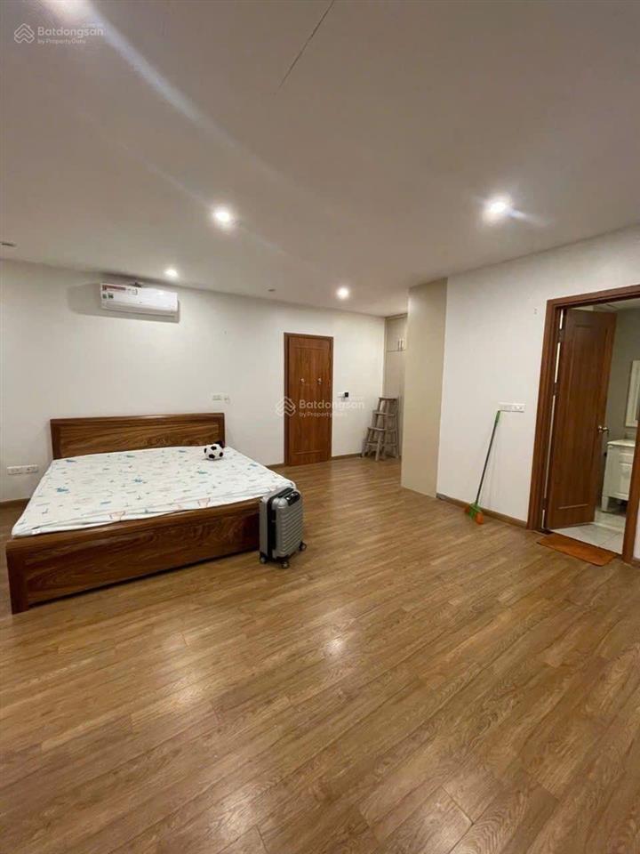 Cho thuê căn hộ full đồ 142m2, 4pn, 2wc