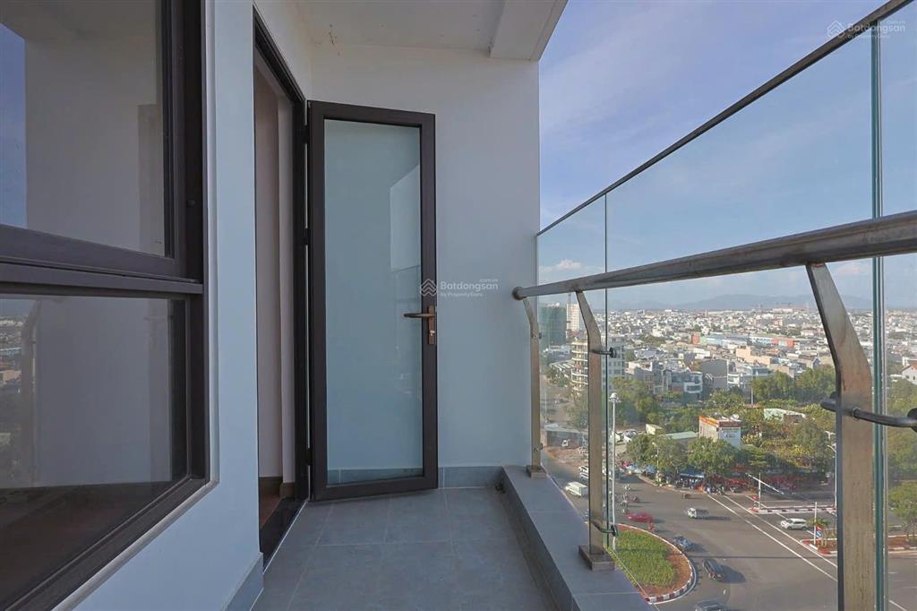 Bán gấp căn góc 3 phòng ngủ view biển vũng tàu center point chỉ 5,15 tỉ