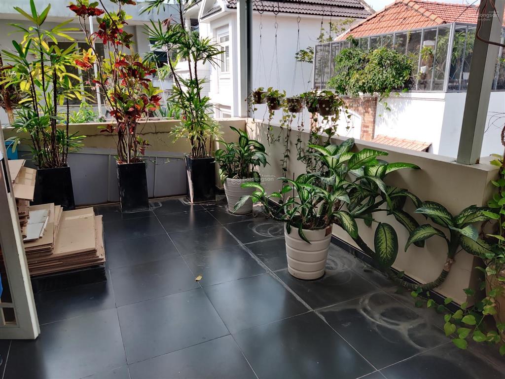 Nhà quận 10 200m², hẻm ô tô 3/2, 4 tầng, giá 38 tỷ tl hiếm