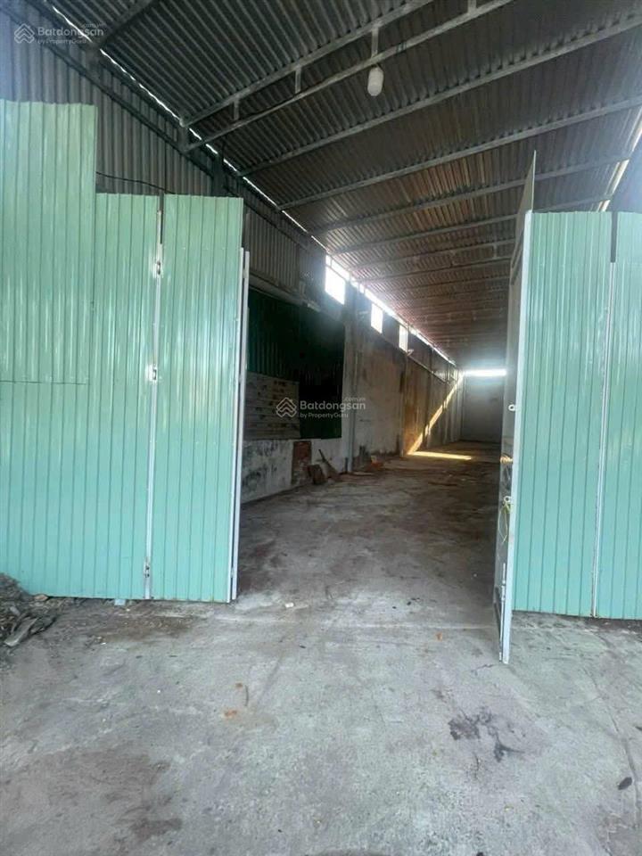 Cần bán lô đất có sẵn nhà xưởng mặt tiền nguyễn tất thành