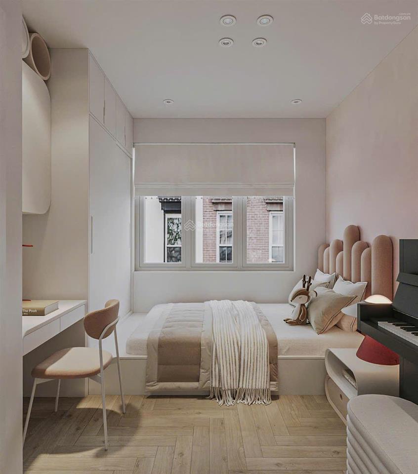 Chính chủ cần bán gấp căn hộ 90m2 richstar novaland 3pn 2wc full nội thất 4.7 tỷ 0902 202 ***