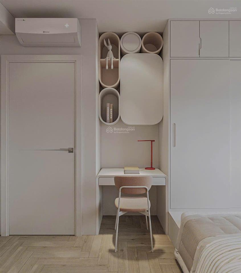 Chính chủ cần bán gấp căn hộ 90m2 richstar novaland 3pn 2wc full nội thất 4.7 tỷ 0902 202 ***