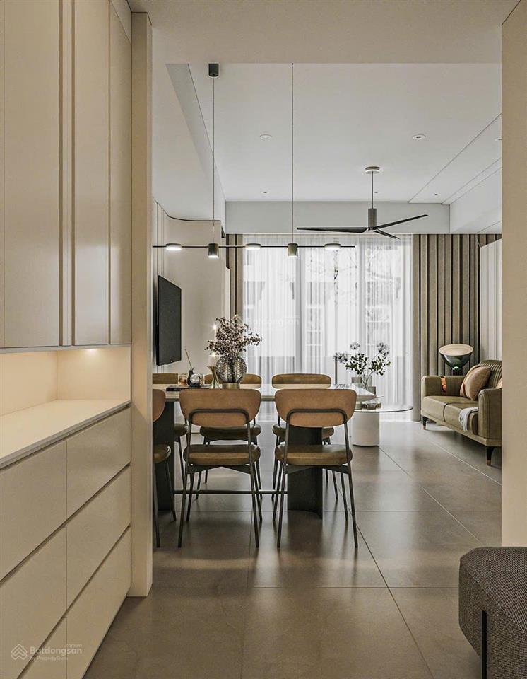 Chính chủ cần bán gấp căn hộ 90m2 richstar novaland 3pn 2wc full nội thất 4.7 tỷ 0902 202 ***