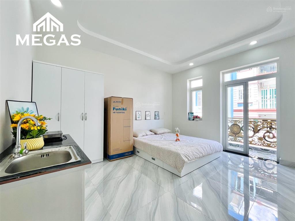 Chính chủ cho thuê phòng ban công nội thất cao cấp thang máy ngay mã lò  hương lộ 2