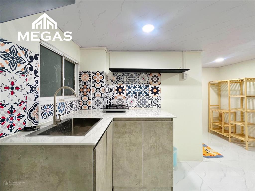 Căn hộ có gác mới xây full nội thất 35m2 siu rộng ngay hậu giang  nguyễn văn luông