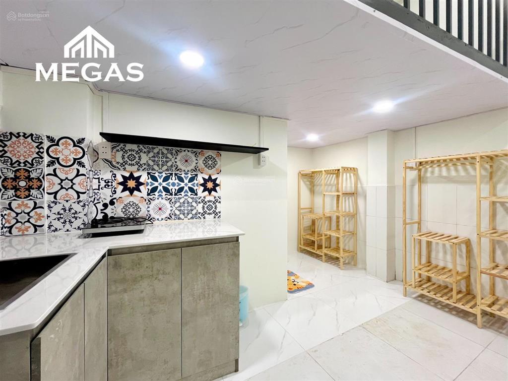 Căn hộ có gác mới xây full nội thất 35m2 siu rộng ngay hậu giang  nguyễn văn luông