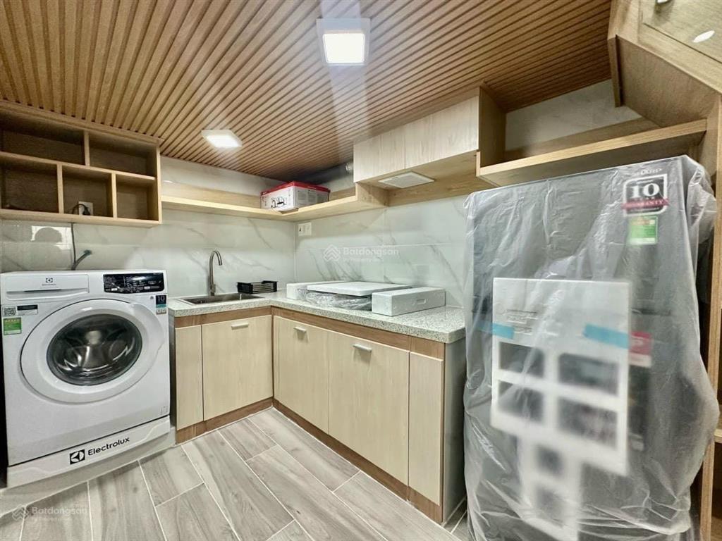 Phòng cho thuê giá tốt gác cao rộng 35m2 full nội thất ngay công viên phần mềm, quang trung, gò vấp