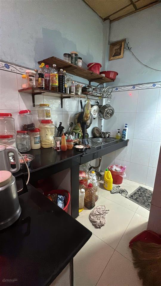 Bán gấp nhà lê hồng phong q10, cách 100m ra mặt tiền, 25m², giá 4,1 tỷ.