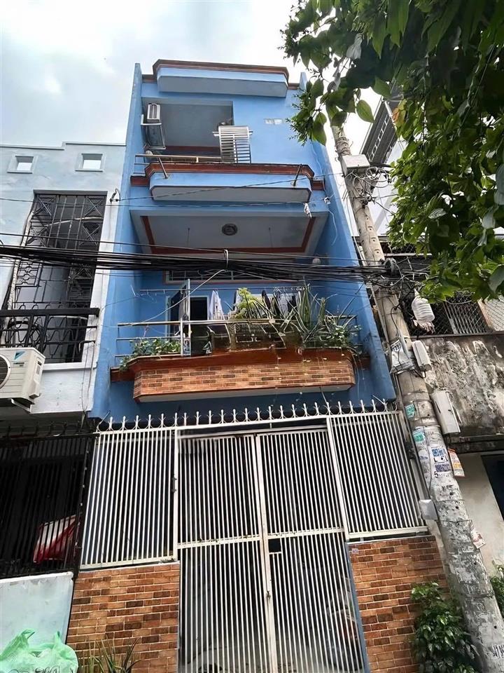 Cho thuê nhà hxh chiến lược, bình tân, 40m, 3 tầng, giá 8,5tr.