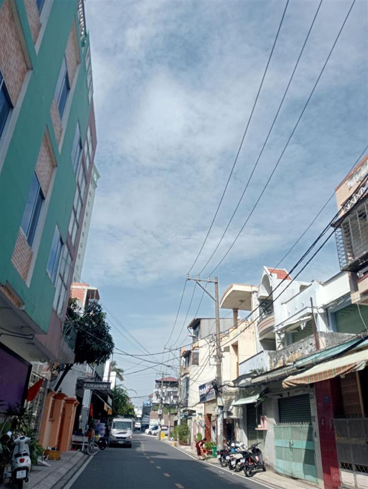 Bán nhà hòa bình, tân phú hẻm xe hơi 8m 44m giá 5,6 tỷ tl.