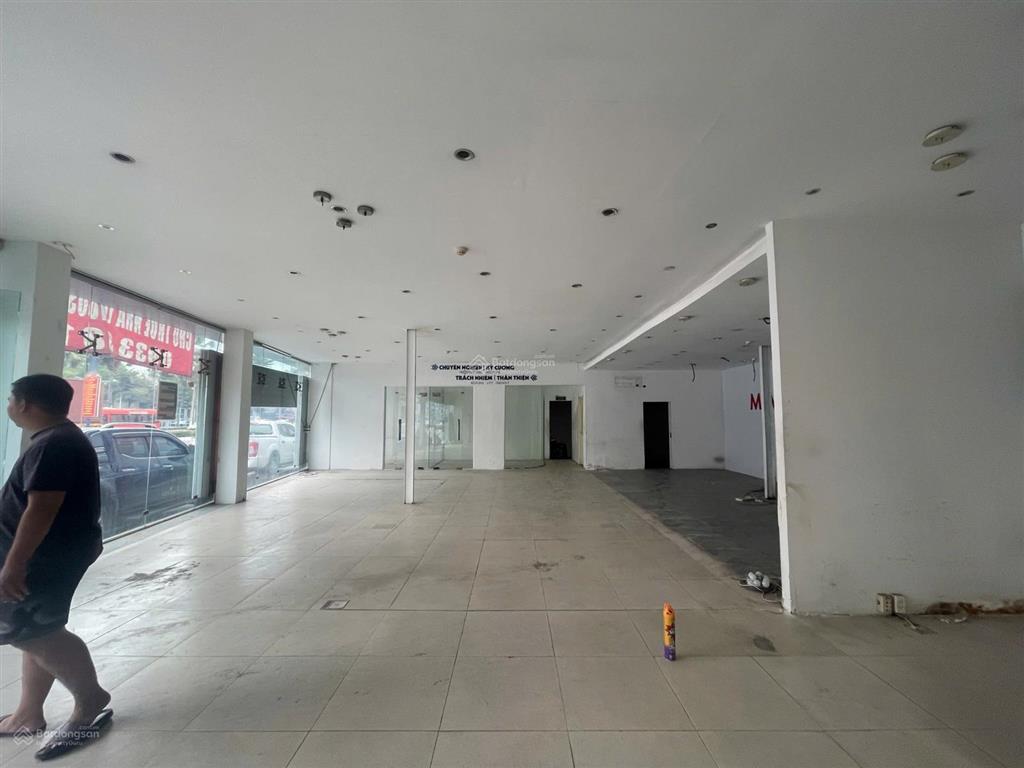 Mặt bằng ql13 mt 20m  đối diện becamex tower