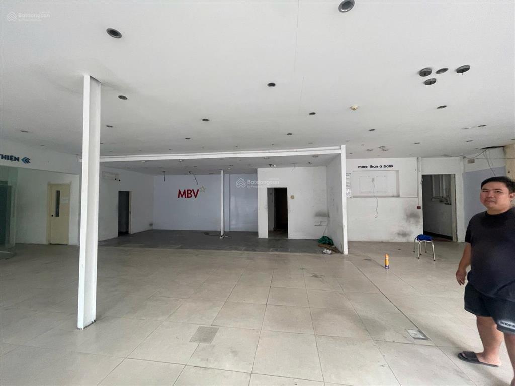 Mặt bằng ql13 mt 20m  đối diện becamex tower