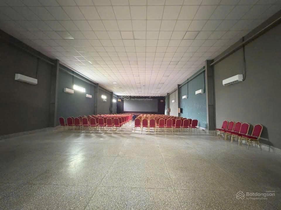 Mặt bằng ql13  đối diện becamex tower