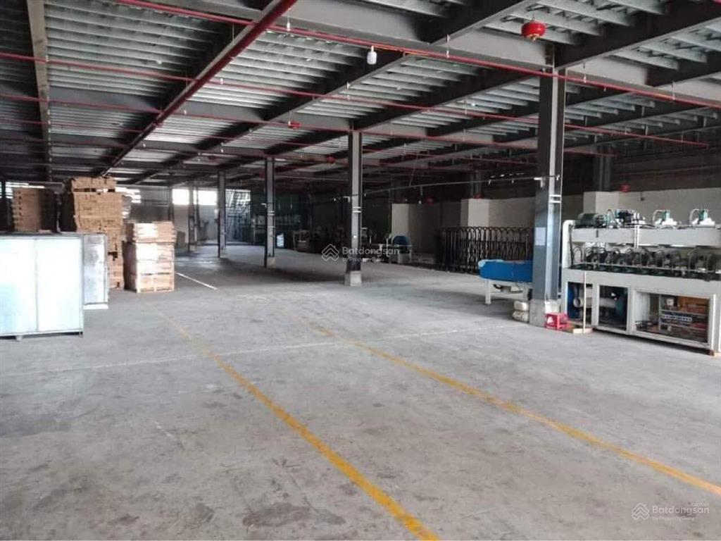 Xưởng 6000m2 mặt tiền ql13  thuận an
