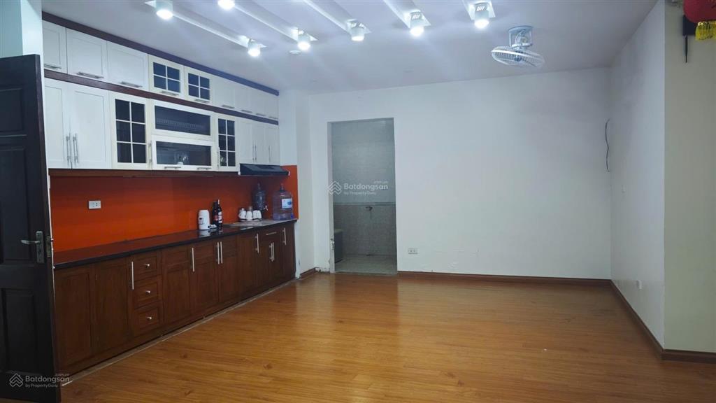 Cấn bán căn góc chung cư 160m2, 4 ngủ, nhà mới đẹp tại kđt ct6 văn khê, hà đông