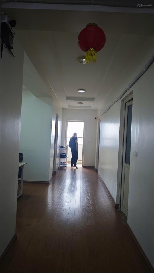 Cấn bán căn góc chung cư 160m2, 4 ngủ, nhà mới đẹp tại kđt ct6 văn khê, hà đông