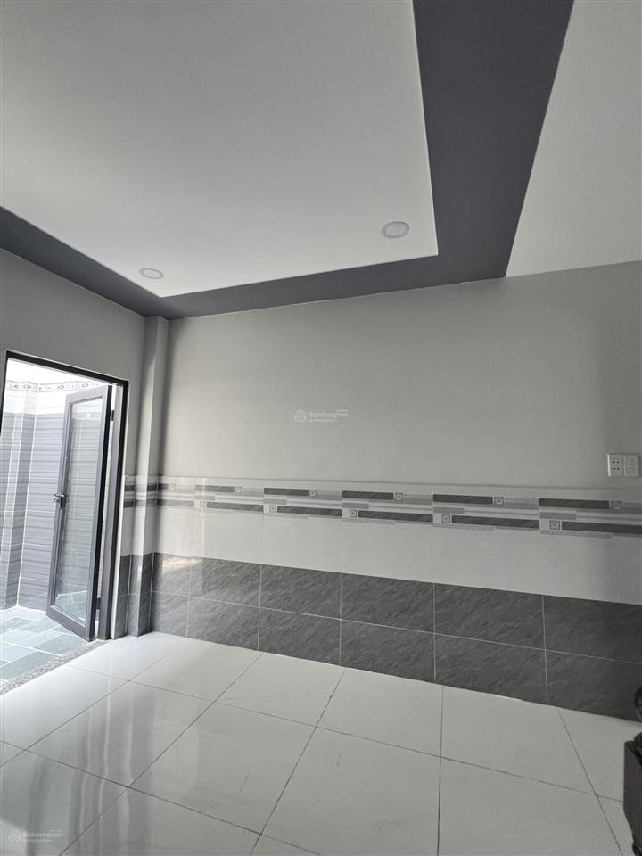 Bán căn nhà cấp 4 gác lửng trong khu mỹ hạnh hoàng gia giá rẻ