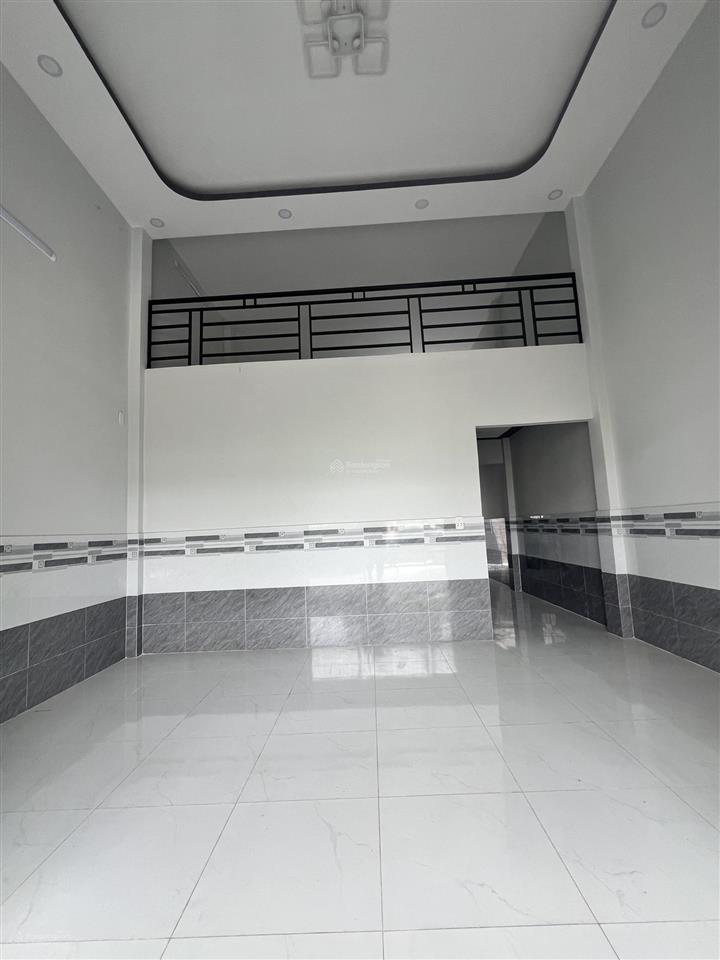 Bán căn nhà cấp 4 gác lửng trong khu mỹ hạnh hoàng gia giá rẻ