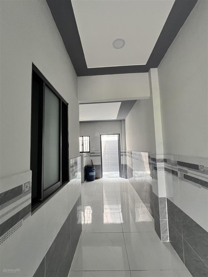 Bán căn nhà cấp 4 gác lửng trong khu mỹ hạnh hoàng gia giá rẻ