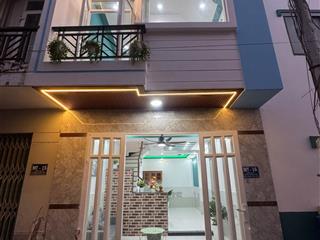 Chính chủ gửi bán căn nhà 1 trệt 1 lầu mới tại khu dân cư mỹ thịnh, giá rẻ