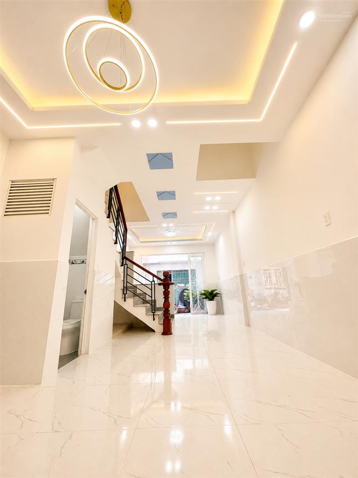 Nhà 1 trệt 1 lầu giá rẻ tại đường gò hưu giáp hóc môn giá 1tỷ100