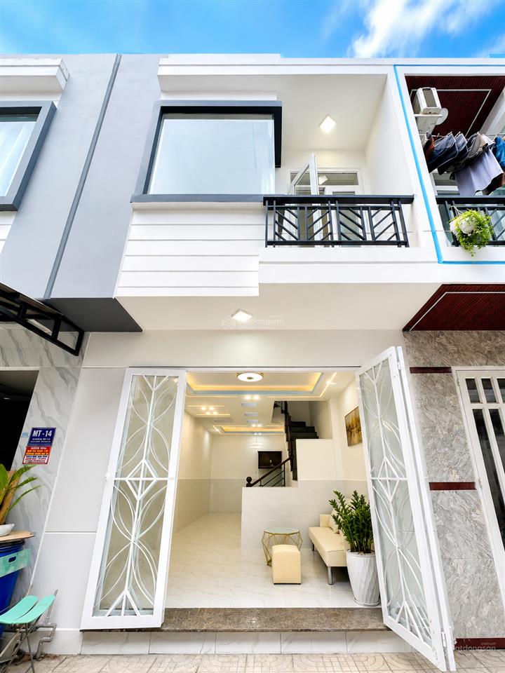 Nhà 1 trệt 1 lầu giá rẻ tại đường gò hưu giáp hóc môn giá 1tỷ100