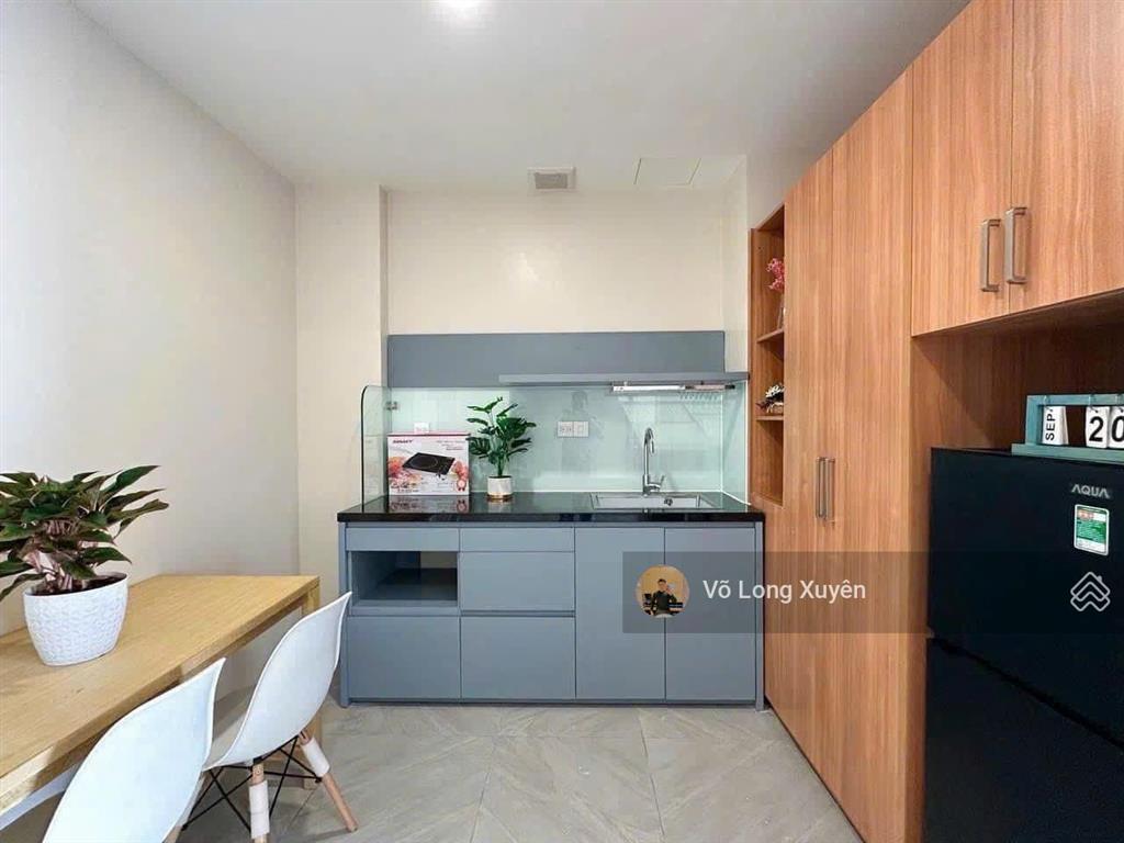 Căn hộ ban công/ cửa sổ full nội thất gần rmittdtuufmlottehimlampmhhỗ trợ tìm phòng q7 free