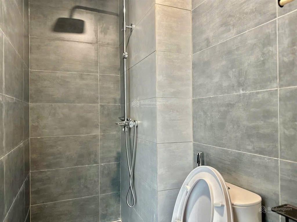 Căn hộ ban công/ cửa sổ full nội thấtan ninhthang máybảo vệ 24/7hỗ trợ tìm phòng miễn phí ở q4