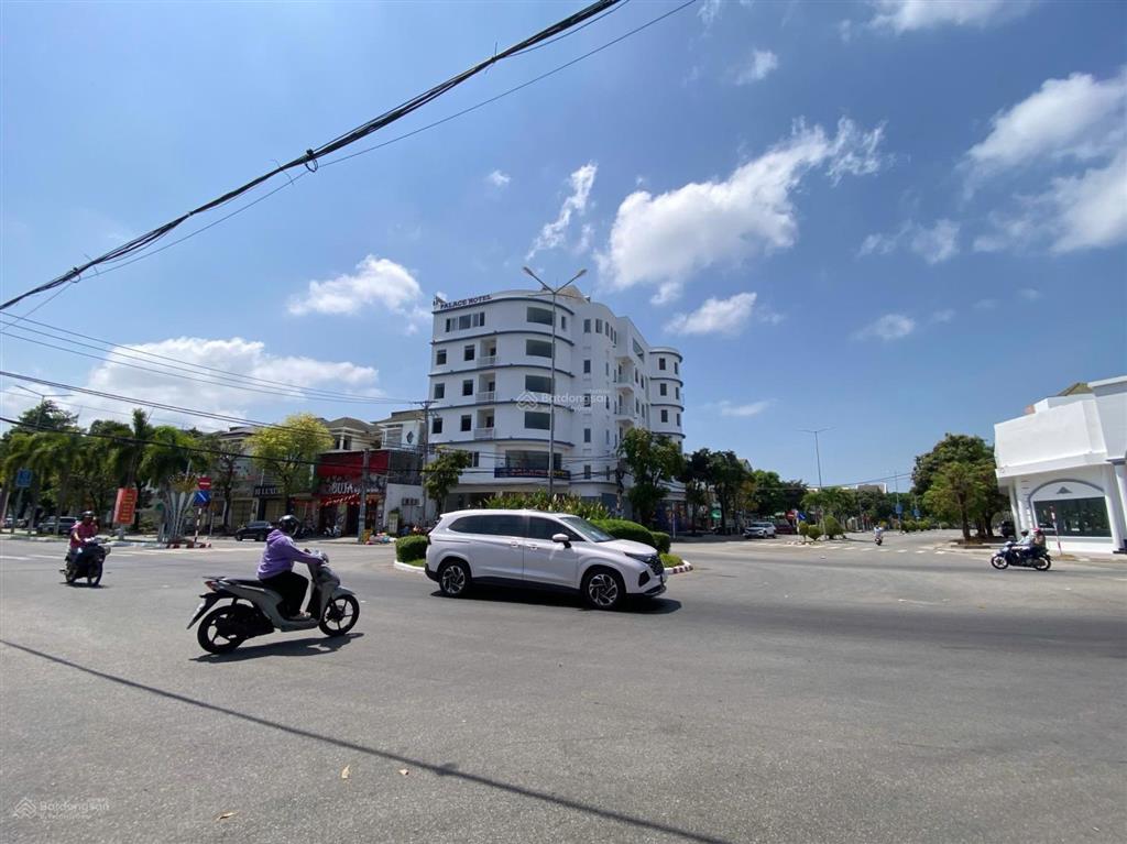 Cho thuê mbkd góc đường 3/2 và nguyễn hùng sơn, phường vĩnh thanh vân cũ, rg, kg.