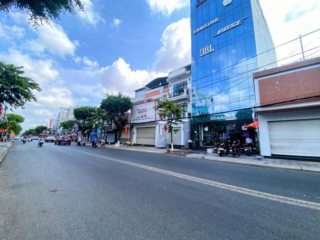 Cho thuê nhà mặt tiền vị trí đẹp đường nguyễn trung trực, phường vĩnh bảo cũ, rạch giá, an giang