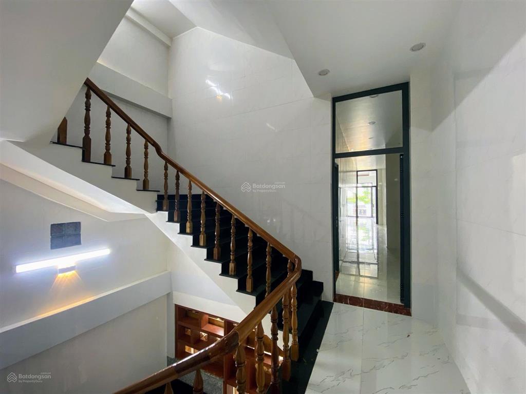 Cho thuê nhà mới mặt tiền đường 3/2, phường vĩnh lạc cũ, rạch giá, kiên giang