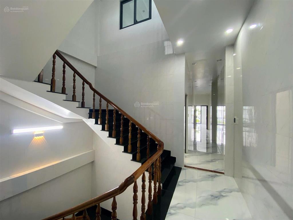 Cho thuê nhà mới mặt tiền đường 3/2, phường vĩnh lạc cũ, rạch giá, kiên giang