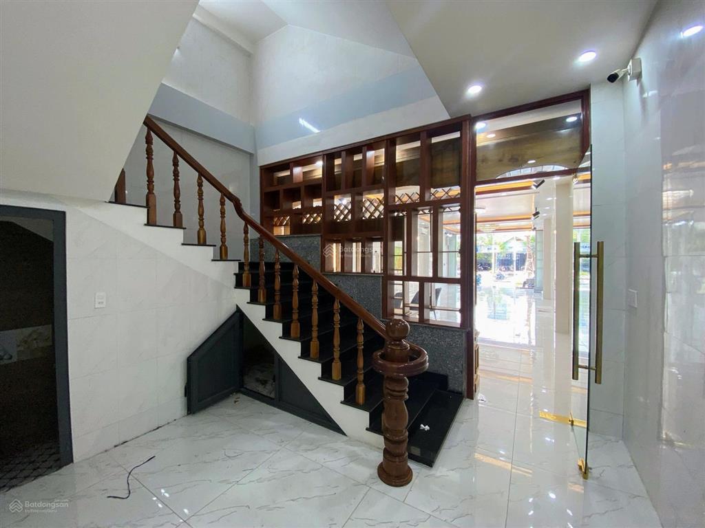 Cho thuê nhà mới mặt tiền đường 3/2, phường vĩnh lạc cũ, rạch giá, kiên giang