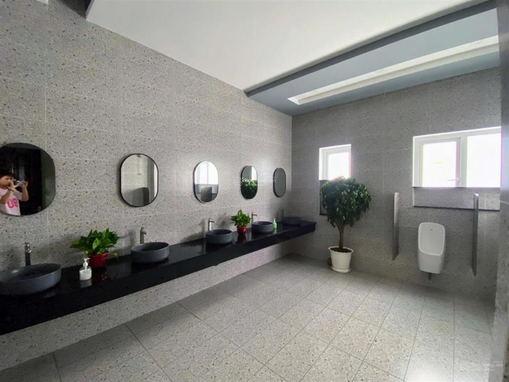 Cho thuê mbkd góc 3 mặt tiền đường 3/2, rạch giá, kiên giang
